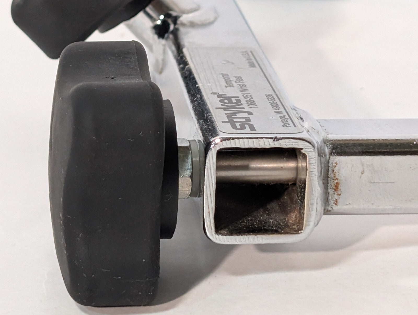 Stryker 1068-251 Wrist Rest Bed Attachment Bracket Mount Component, Made in USA