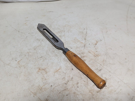Wood-turning chisel head/handle to use changeable blades, no blades included