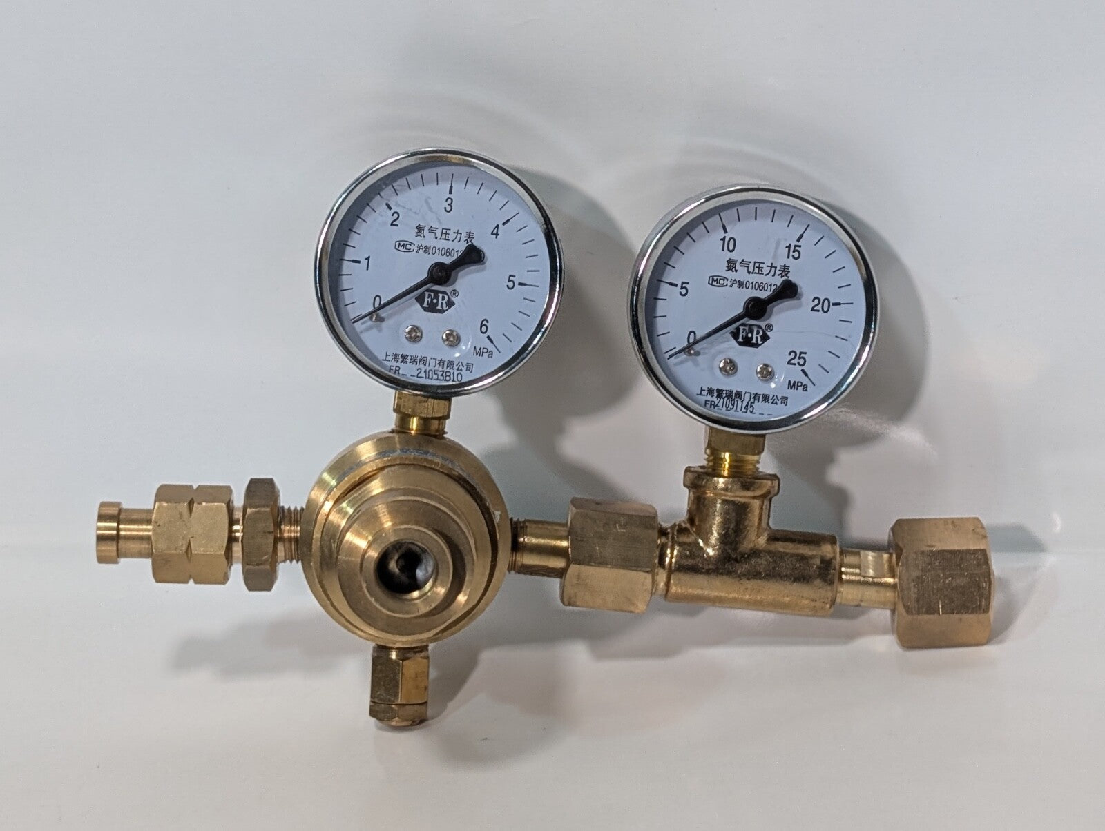 YDQ-370 High Pressure Nitrogen Pressure Reduction Valve Nitrogen Gas Regulator