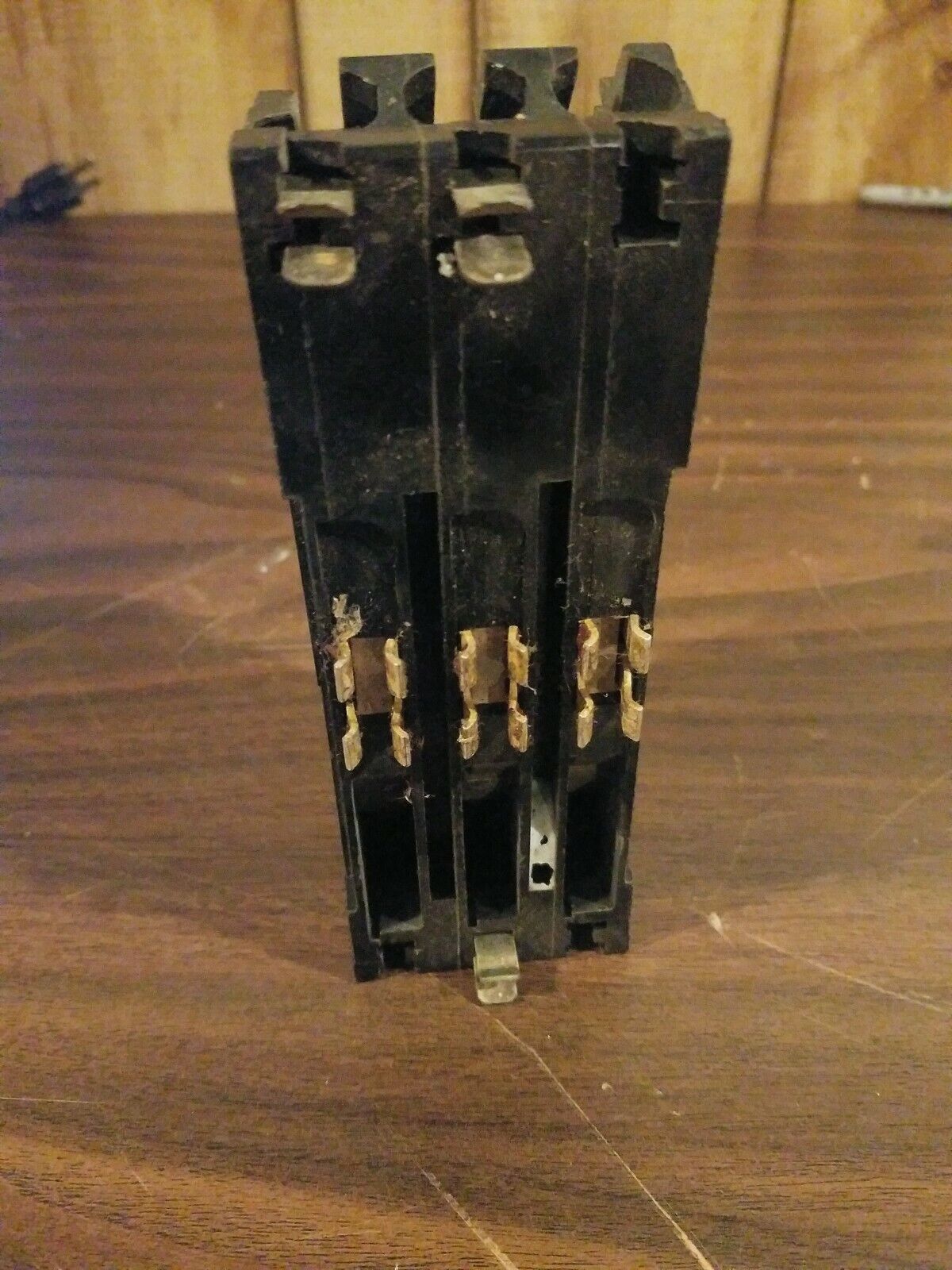 Square D Q1390, 90 amps, 3 pole, 240 VAC circuit breakers