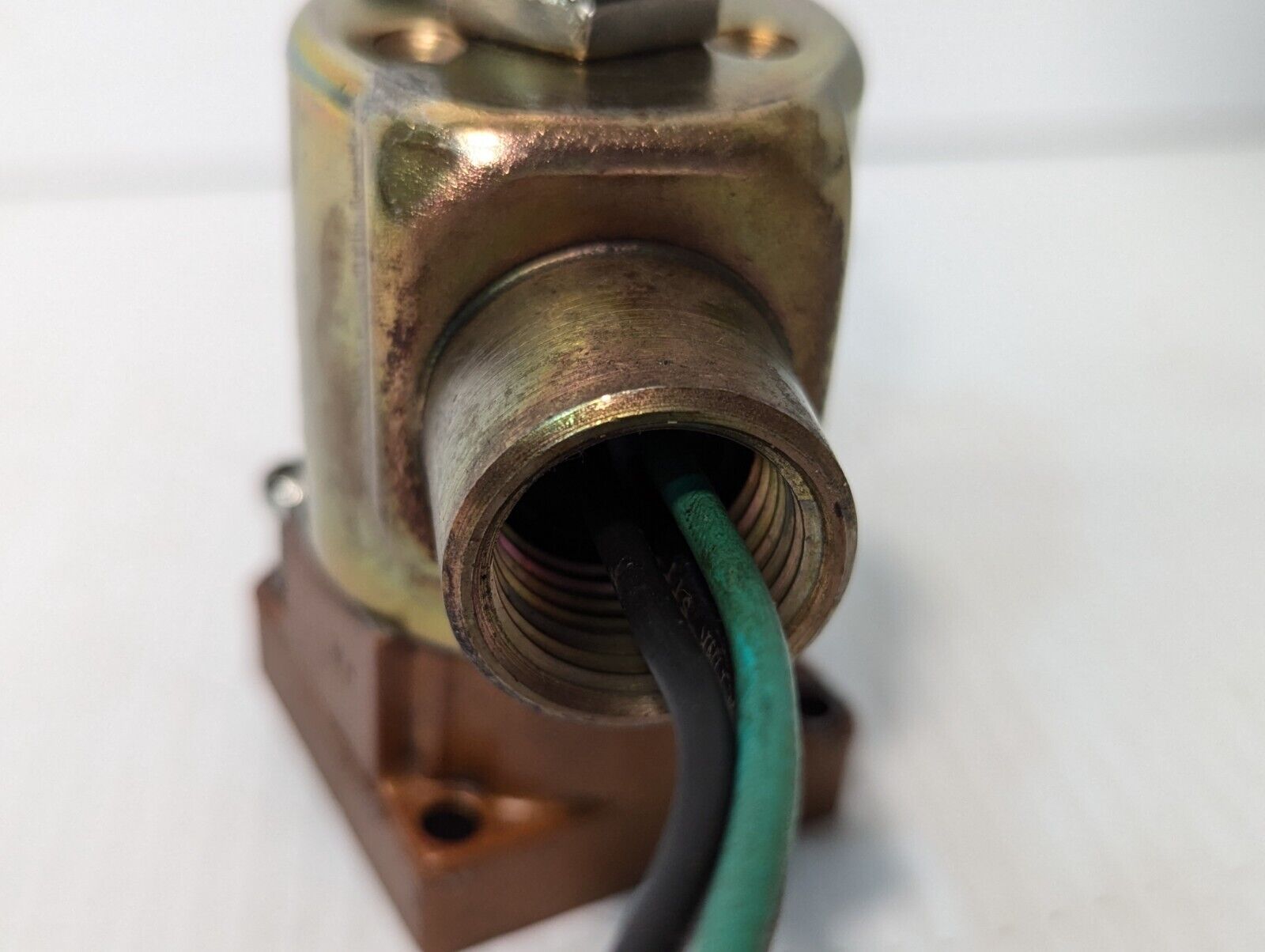 Versa ESM-3012-84-PC-Z-3-A120 Solenoid Valve 8.7W - Free Shipping-