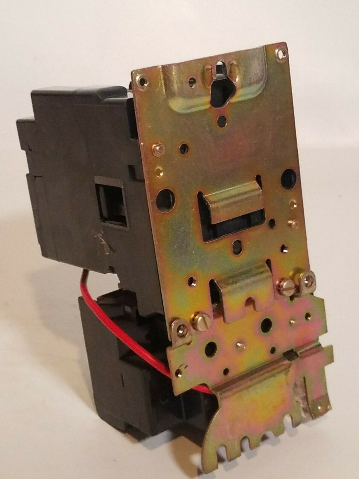 Square D 8536SC03V02S, size 1 motor starter, w/ 110/120VAC coil