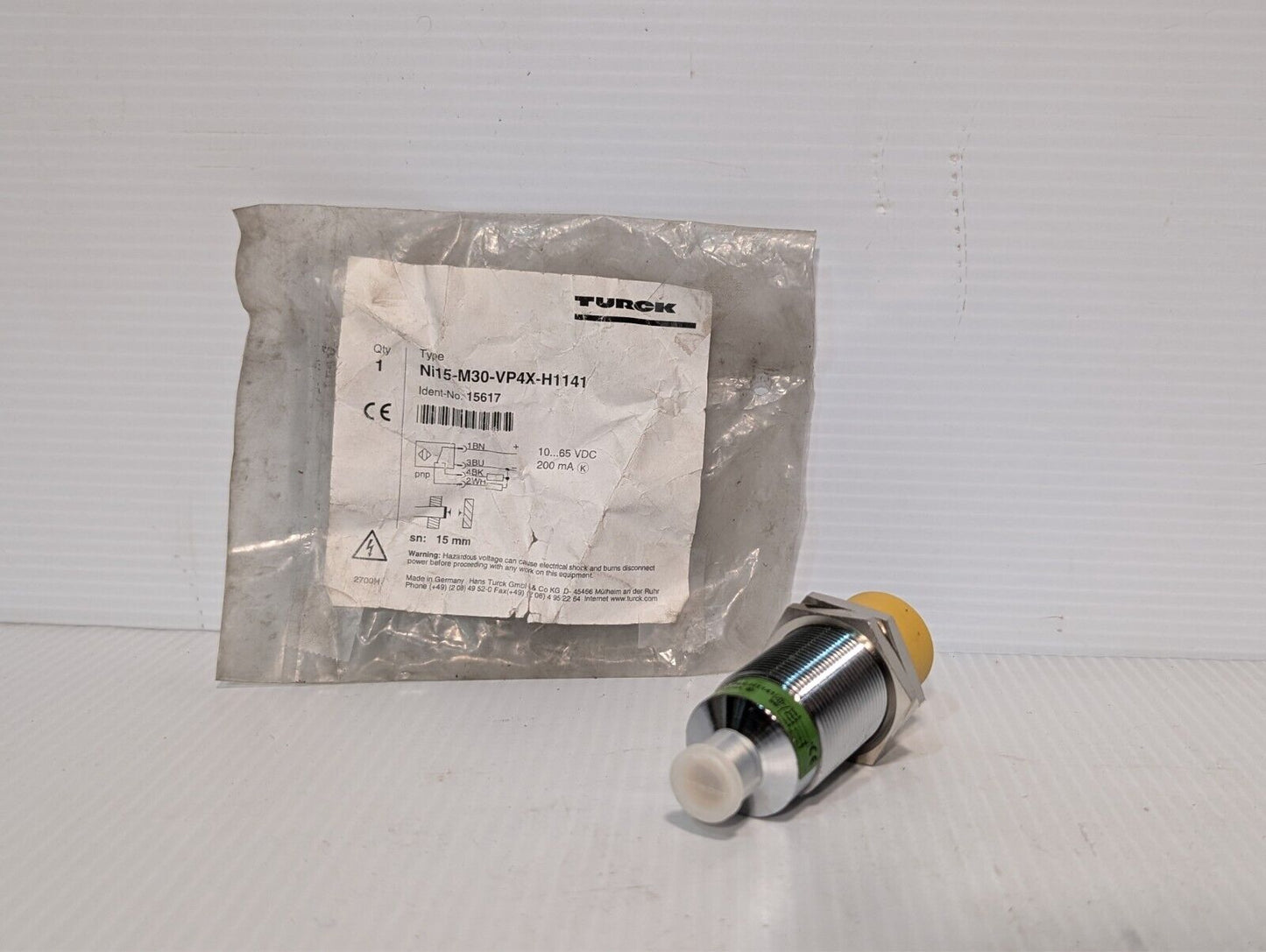 Turck Ni15-M30-VP4X-H1141 inductive sensor, 15617, 10-65VDC, 15mm, 200mA