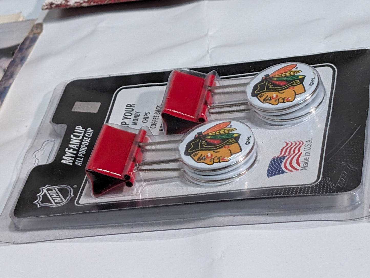 Lot of 10 Pieces - Chicago Blackhawks Collectables \ Memorabilia