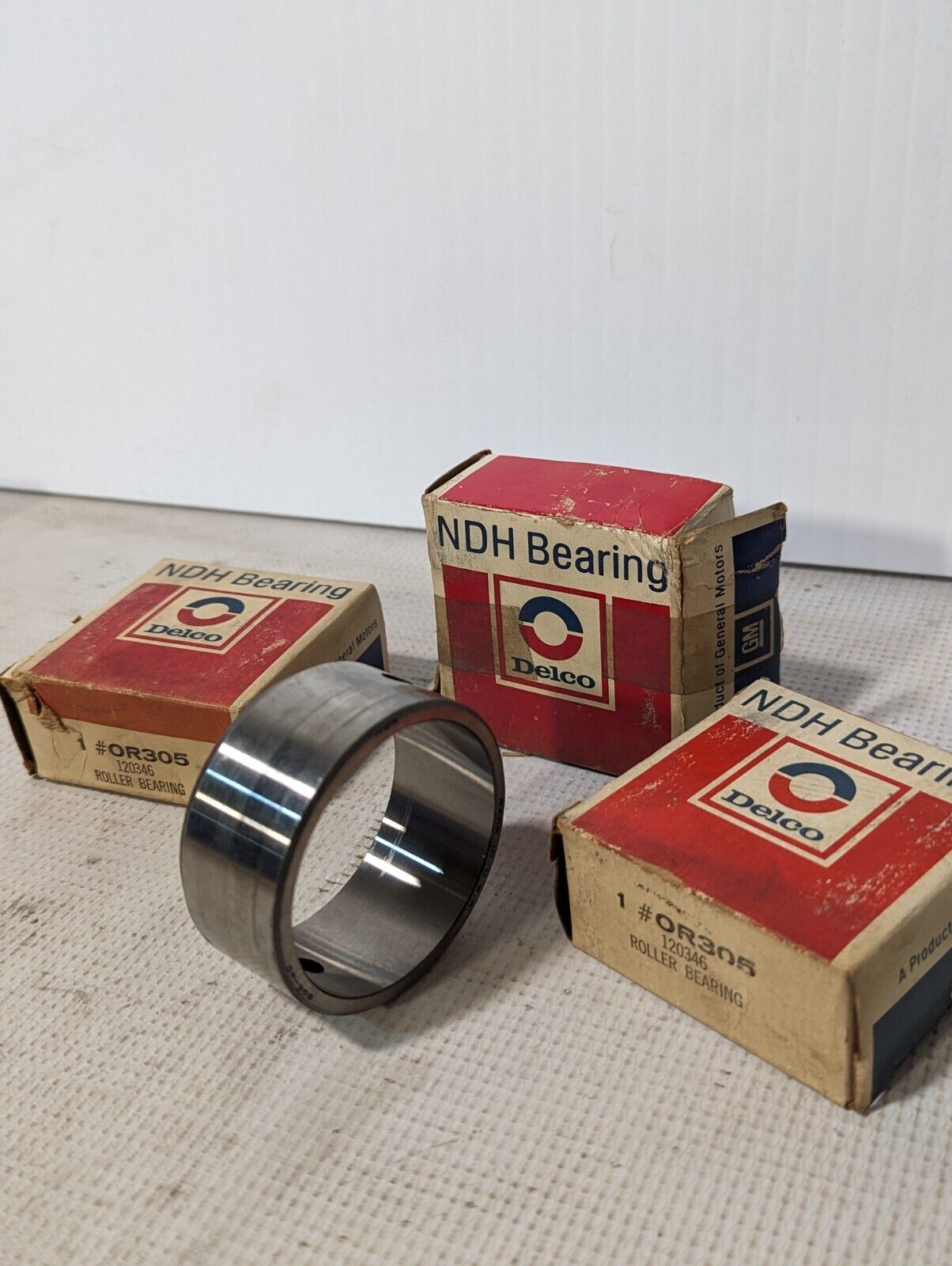 Lot of 3 Delco NDH OR305 roller bearings, 120346