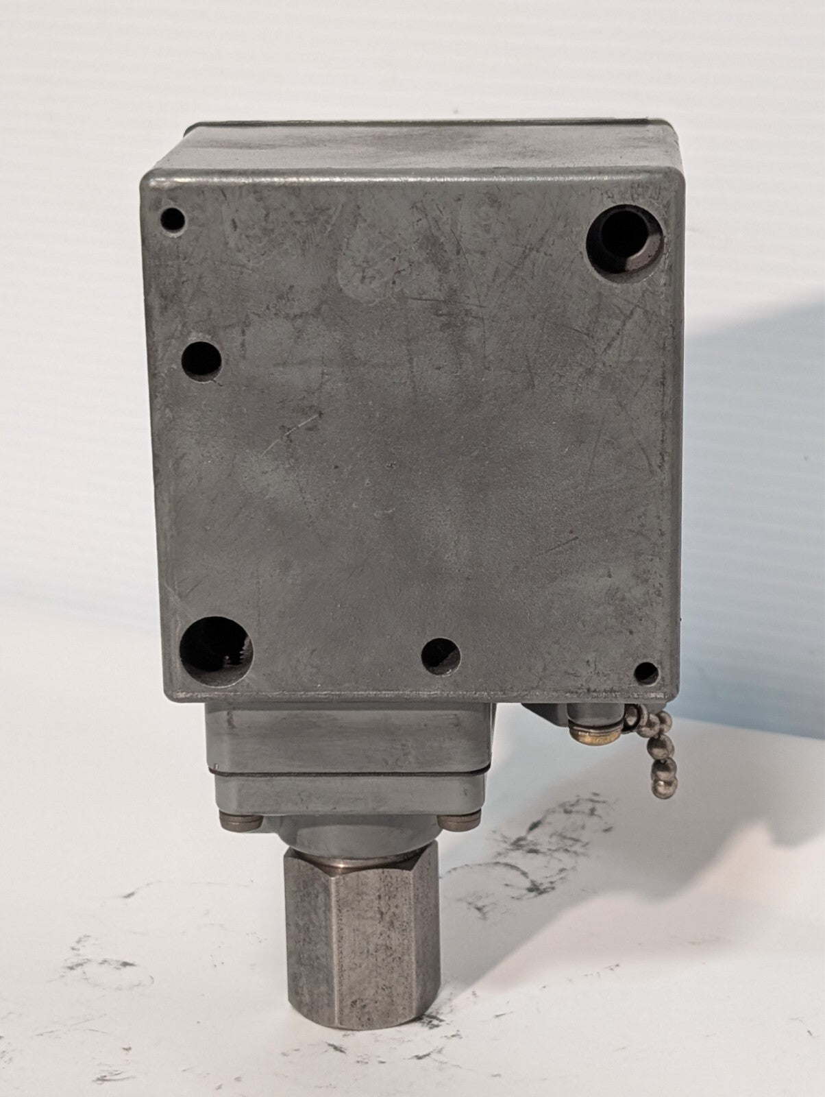 Square D 9012 GCW-21 Pressure Switch / Interrupter Series C 20-1000 psig