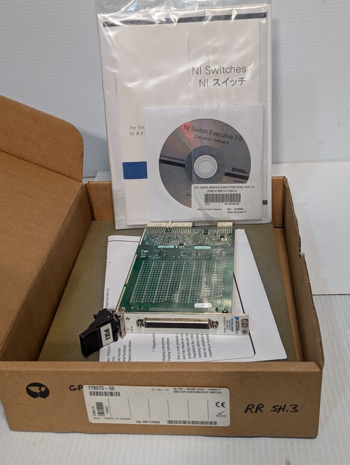 National Instruments PXI-2530B 128-channel reed relay, high-density multiplexer