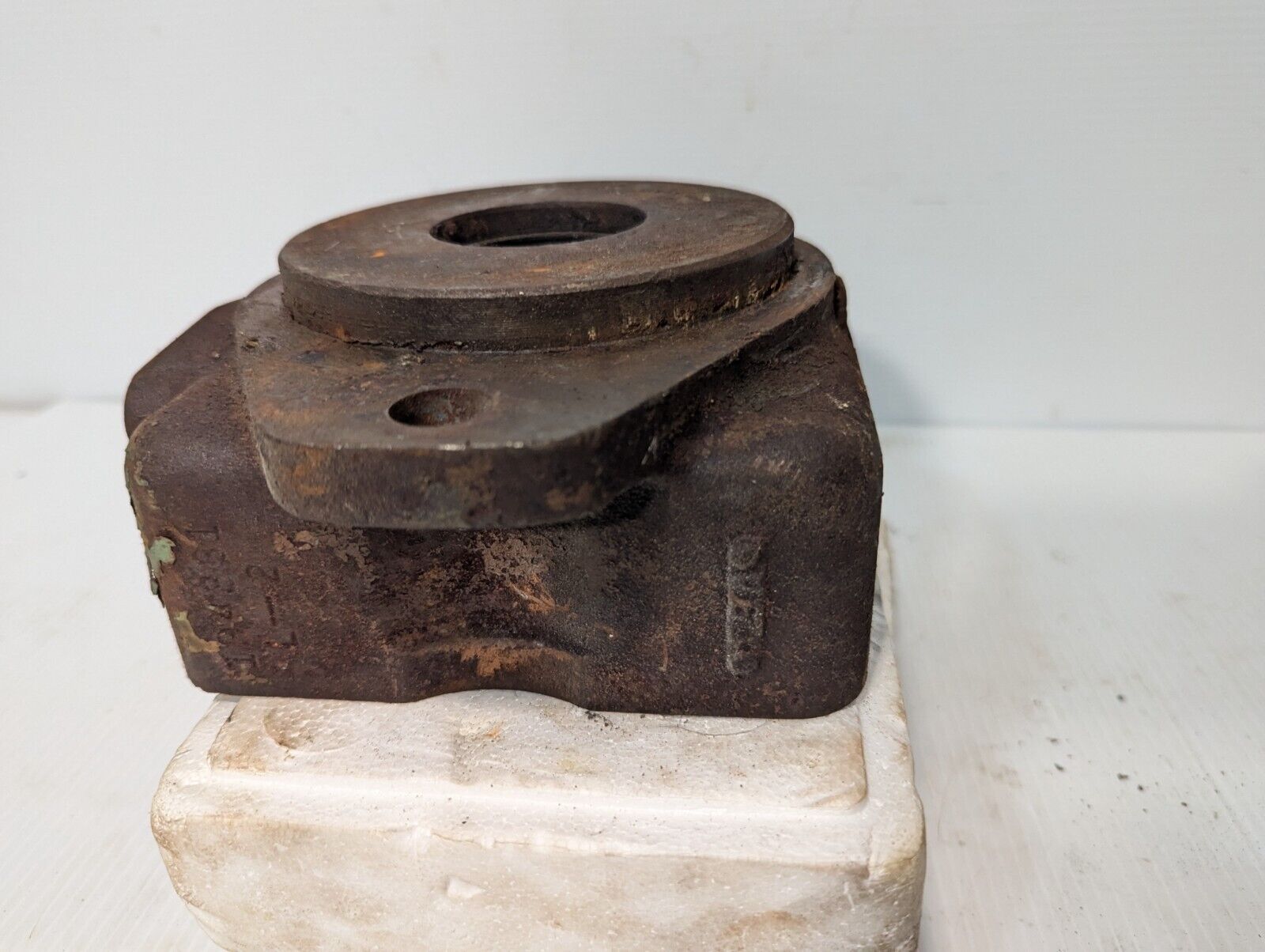 VICKERS 194881 L-2 End Cap \ Adapter for Hydraulic Vane Pump - Free Shipping