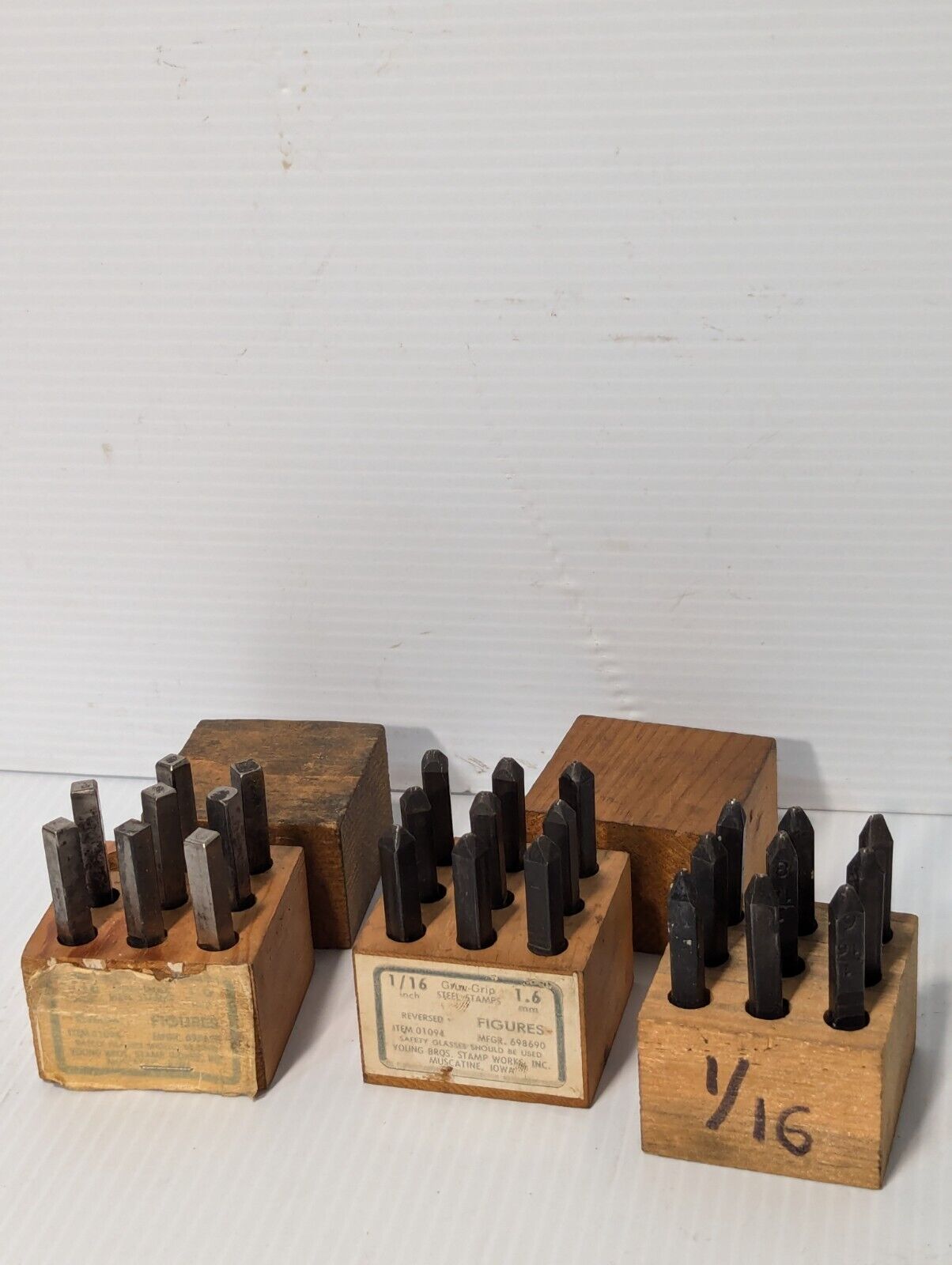 Young Bros. Stamp Works 01094 steel stamp number set, 1/16 inch, w/wooden block