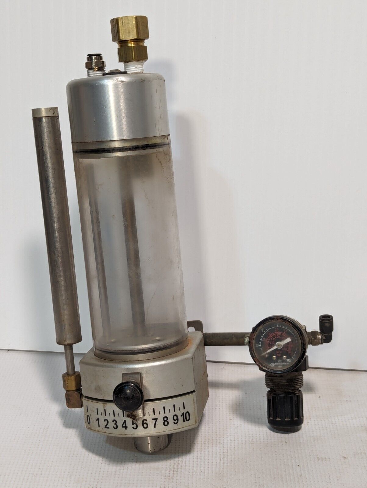 Pressure Regulator R07-100-RGEA with Imi Norgren Regulator - Free Shipping