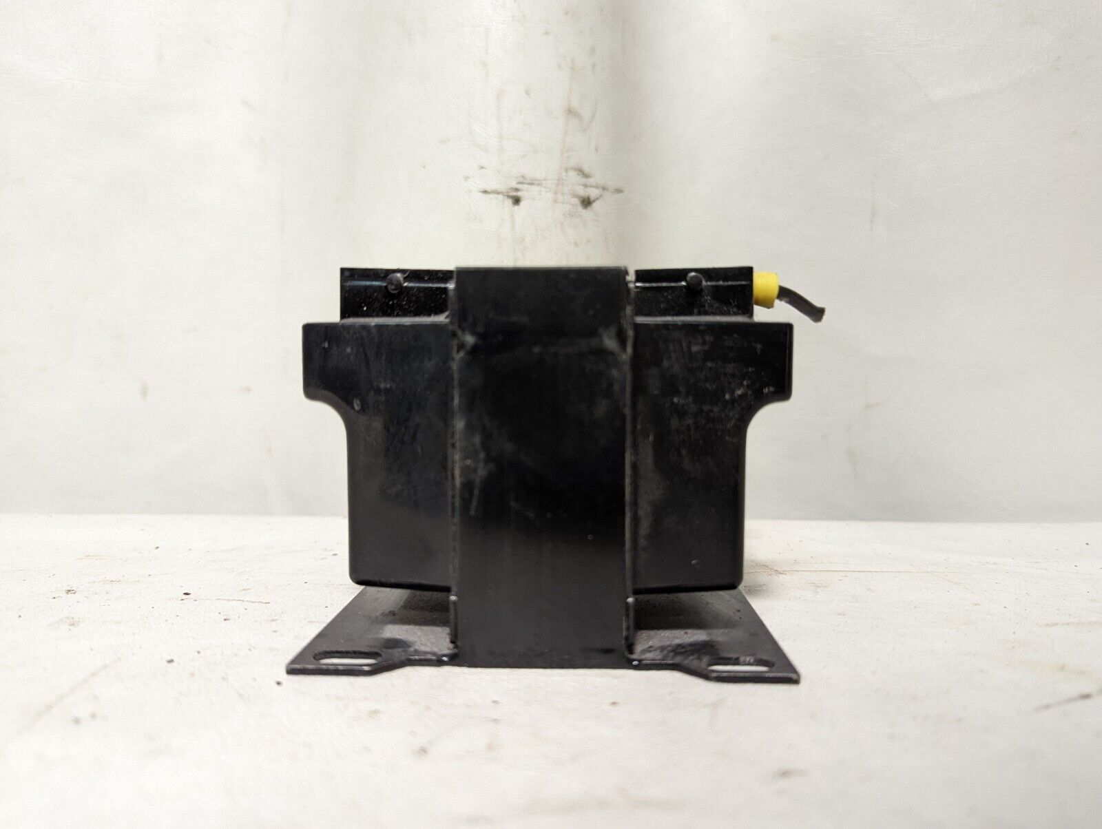 Hammond PH250AJ industrial control transformer, 600VAC Primary, 120/240VAC secon