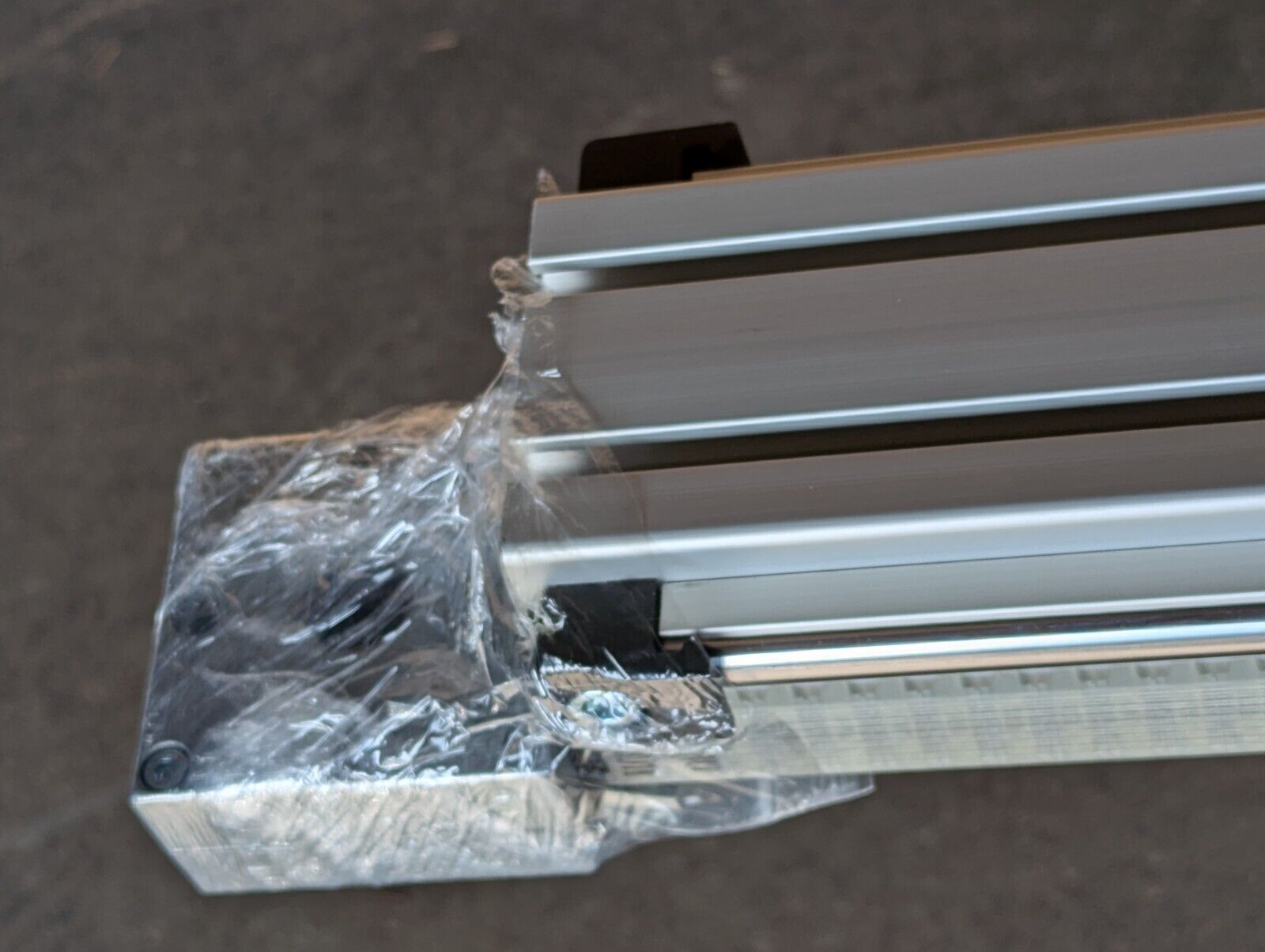 Macron 11237D01 Linear Rail Actuator 3040-13-000-1632 - Free Shipping+Returns