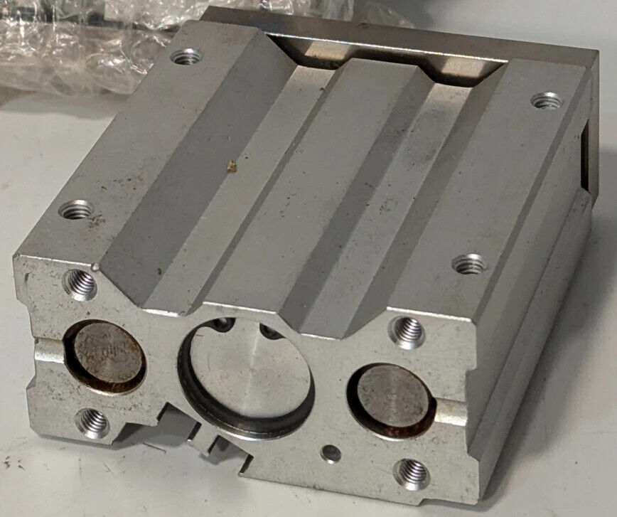 SMC MGQM20-40 Pneumatic Guided Cylinder