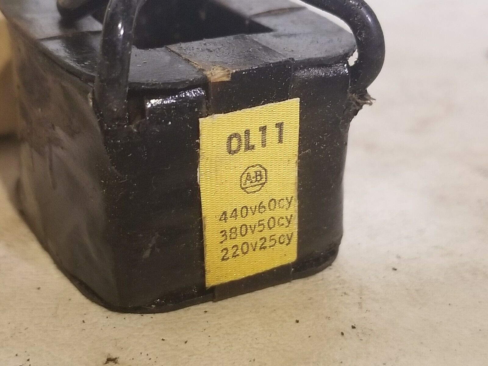 Allen Bradley 0L11 Coil 220V 25Cy / 380V 50Cy / 440V 60Cy
