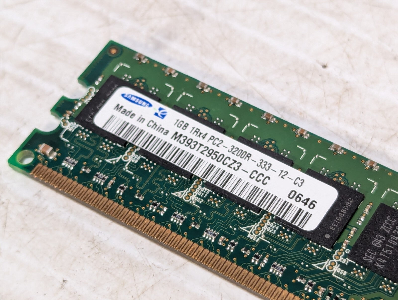 (4) Samsung M393T2950CZ3-CCC 1GB PC2-3200 DDR2-400 Server Memory