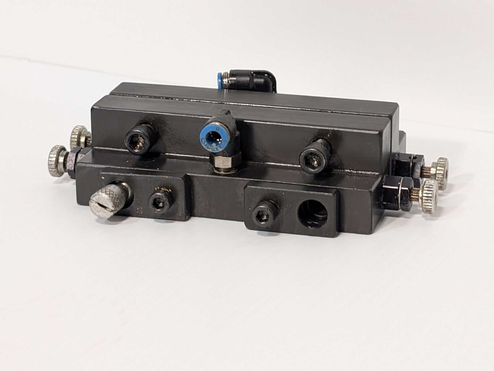 Solenoid Manifold Valve, 6.5", unlabeled and no markings