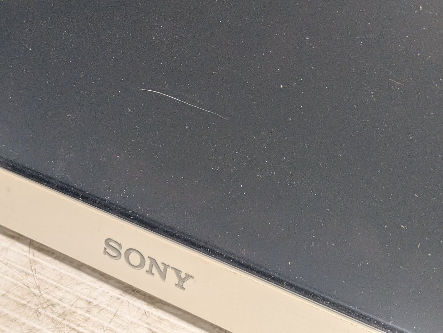 (1) Sony LMD-2450MD LCD Medical Display Monitor