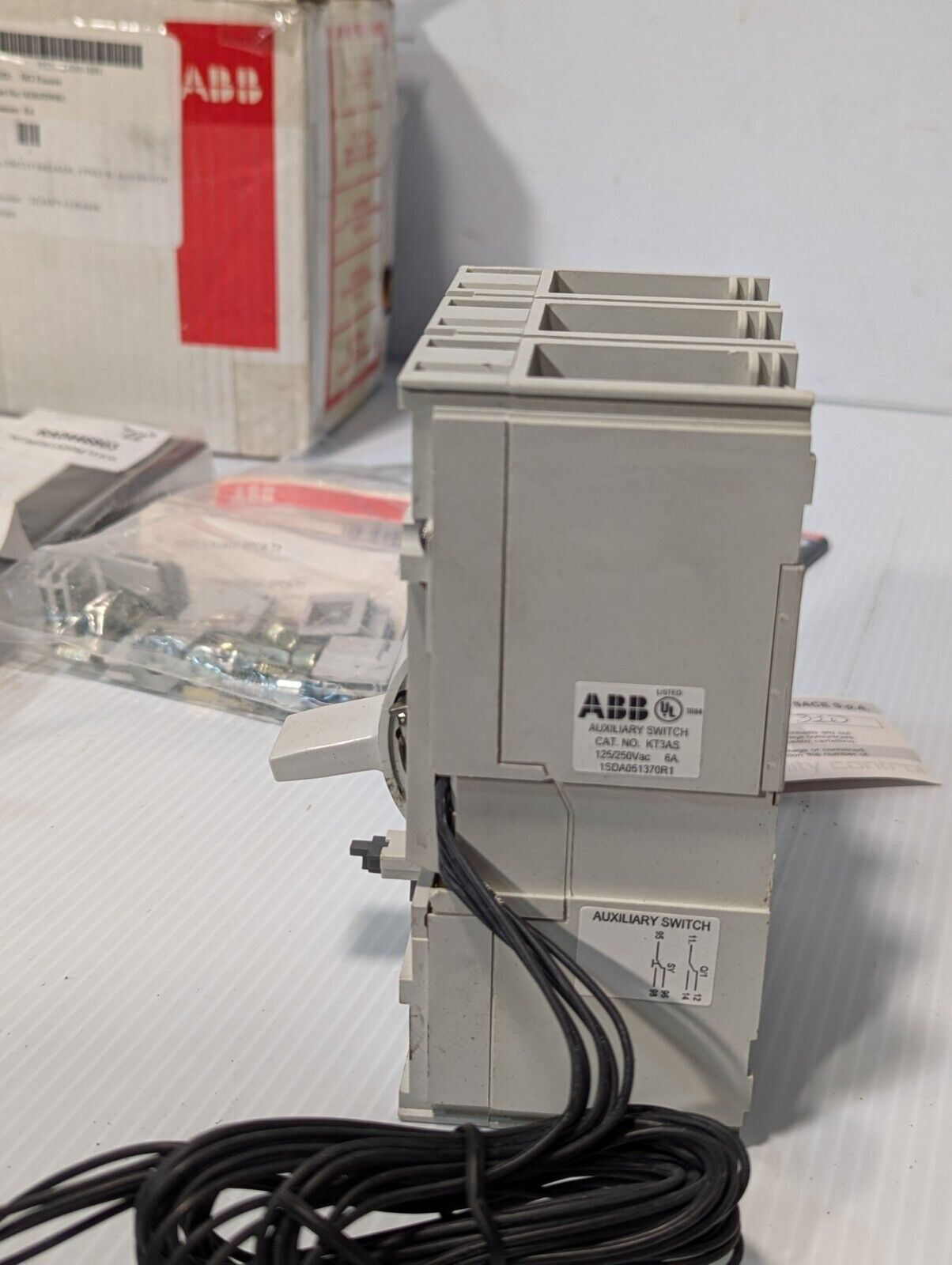 ABB T3N175TWA Circuit Breaker, 175A, 600VAC, 3-Pole, w/Accessories - Free Ship