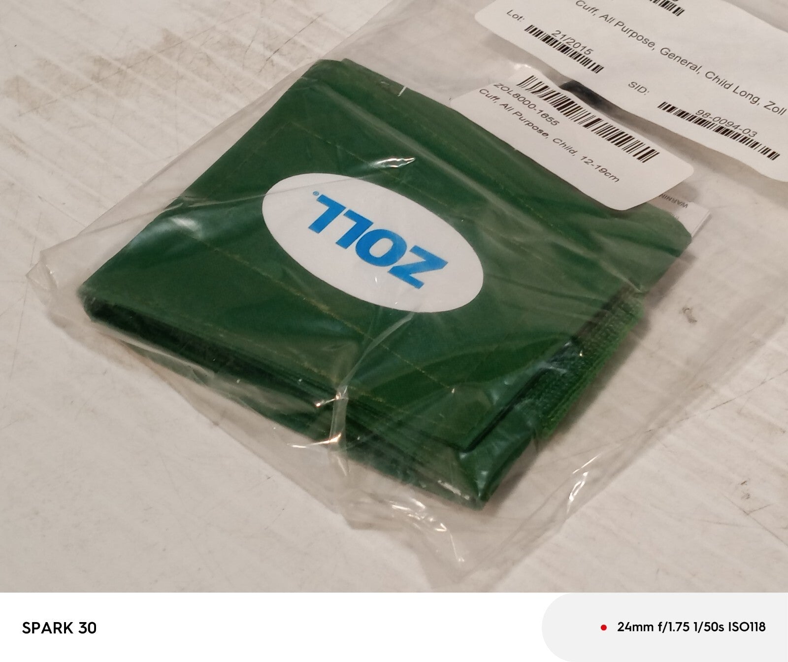 Zoll 8000-1655 Non-Invasive Blood Pressure Cuff, Child Size, 12 - 19 cm