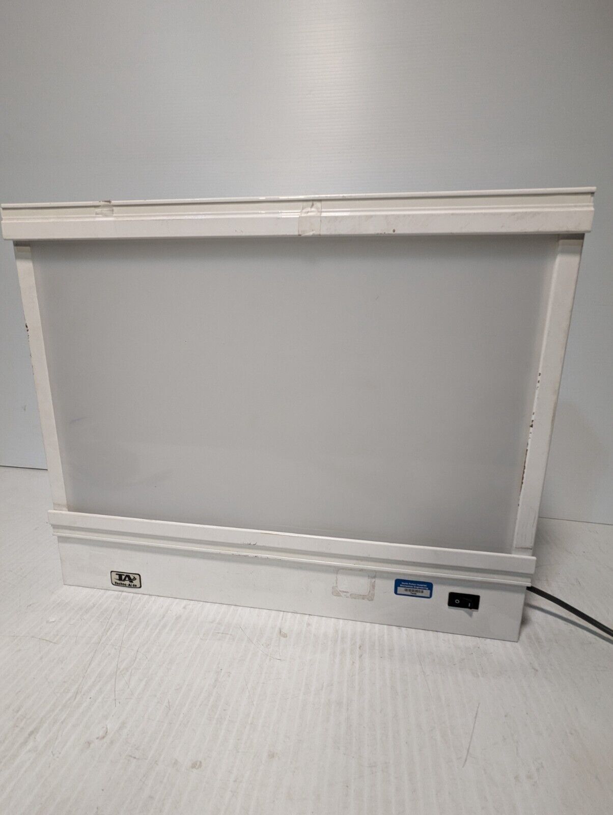 Techno-Aide TA X-Ray Illuminator 402D, 19x12 Inch Viewing Area - Free Shipping