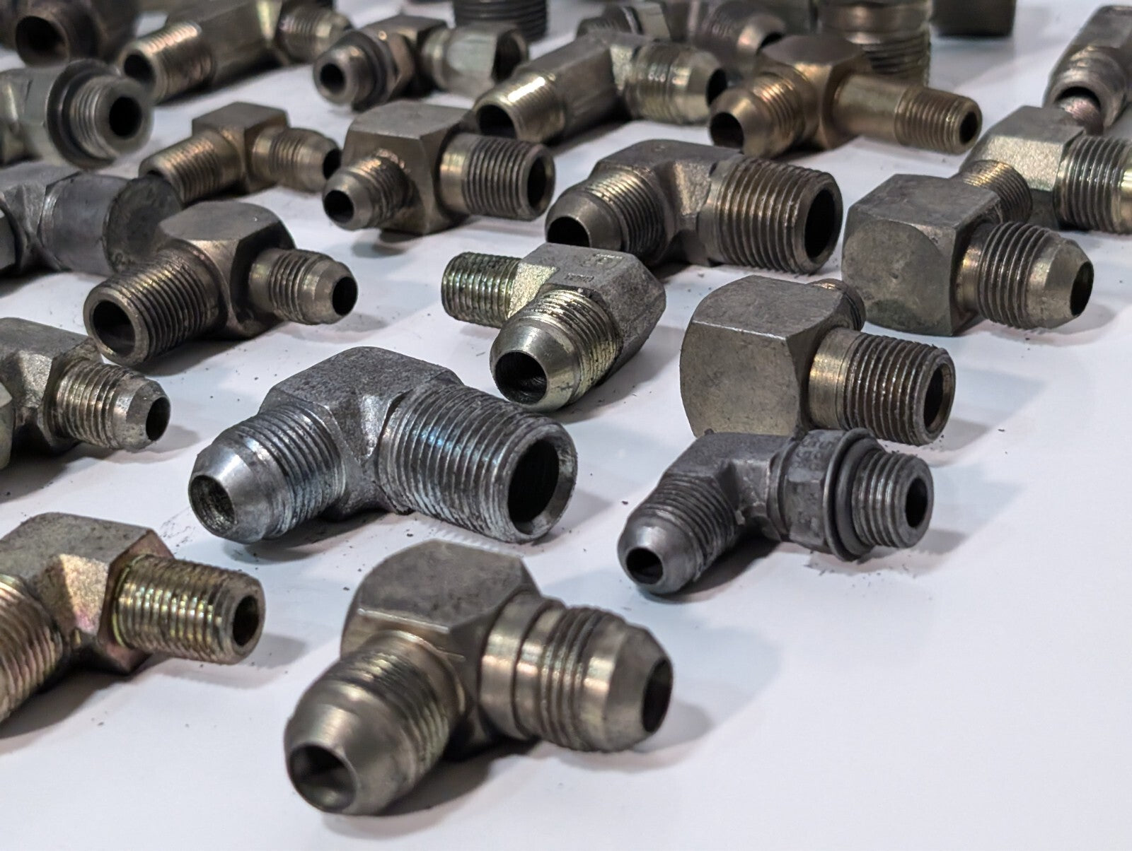 (225) Assorted 90 Degree Elbow Fitting and Adapters Male Female