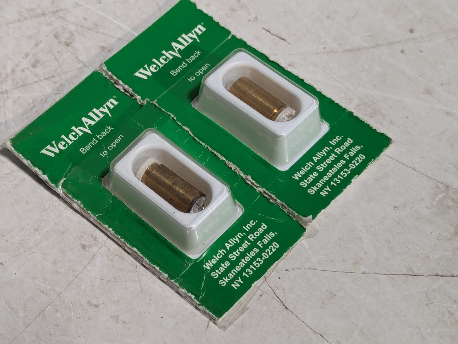 (2) Welch Allyn 04900-U Replacement Bulbs for Opthalmoscopes (11720,11730,11735)