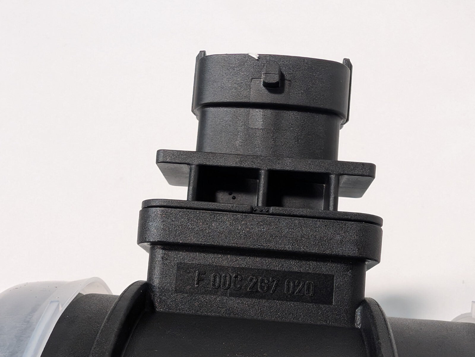 1 pc Bosch F00C267020 Air Flow Meter with PBT-GF30 Relay 393088967 F 00C 267 020
