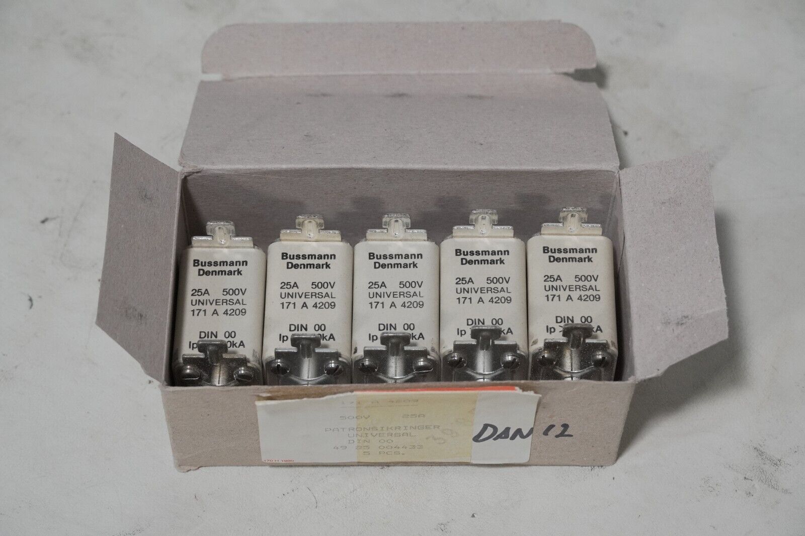 Lot of 10 Bussmann 171 A 4209 fuses, 25A, 500V, universal, 171A4209, DIN 00
