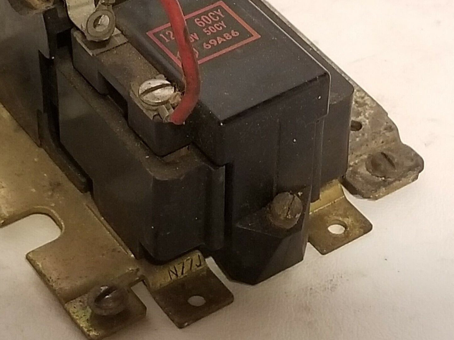 Allen Bradley 709-TOD K Size 00 110-550V 1/3 - 2HP with coil 69A86 110/120V