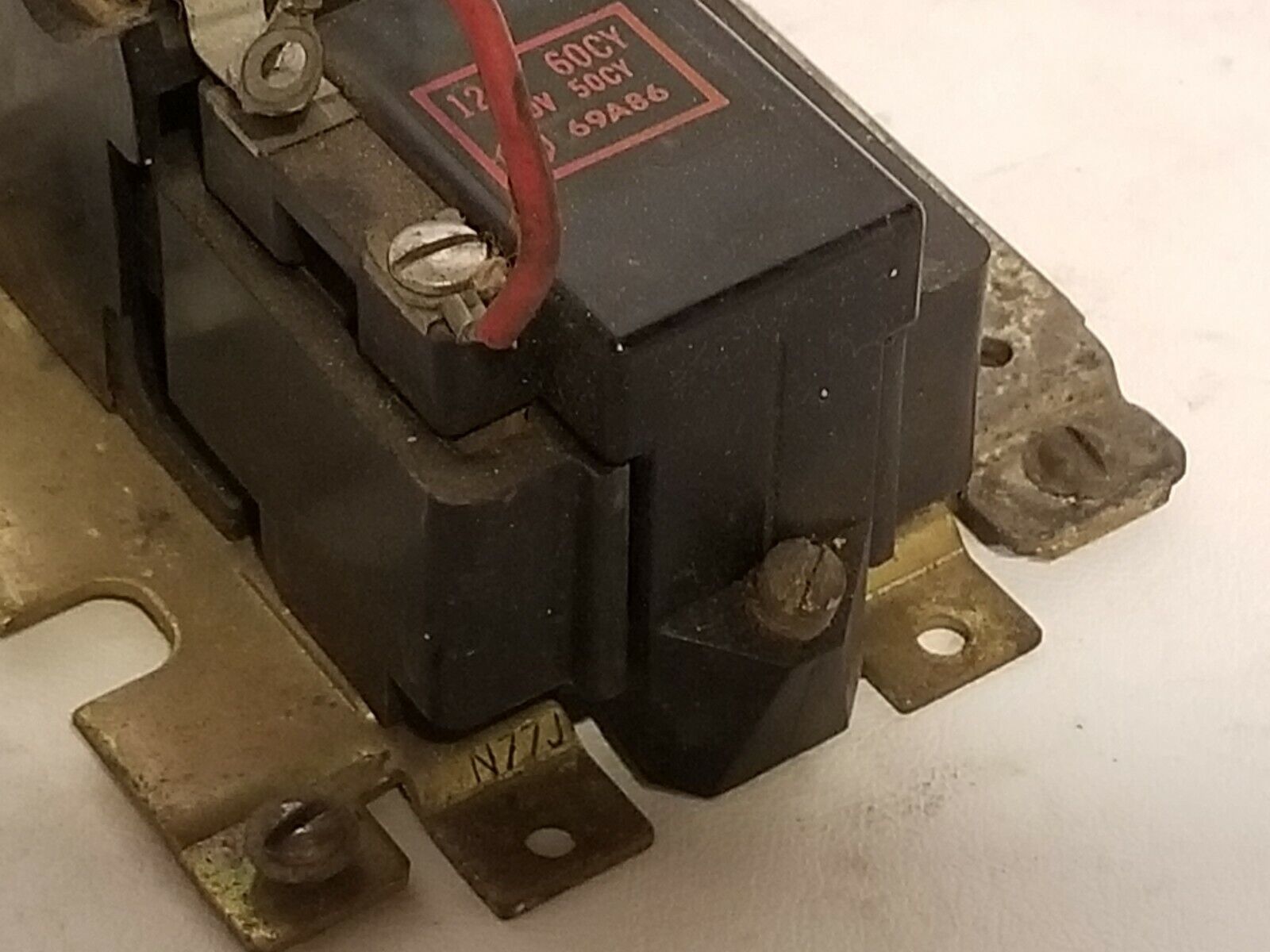 Allen Bradley 709-TOD K Size 00 110-550V 1/3 - 2HP with coil 69A86 110/120V
