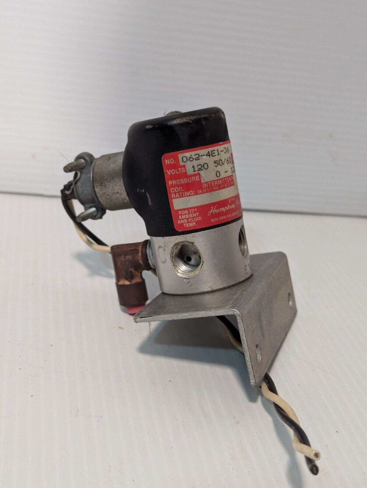 Humphrey 062-4E1-36 Directional Solenoid Valve 24VDC 0-125psi 6.7W - Free Ship