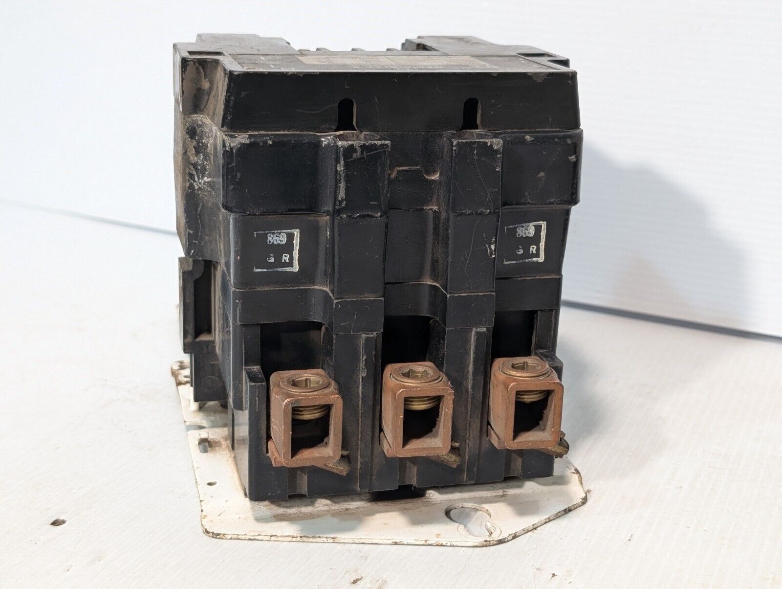 Square D 8536-SFO-1 C5S motor starter, ser A, NEMA sz 4, 120VAC coil as pictured