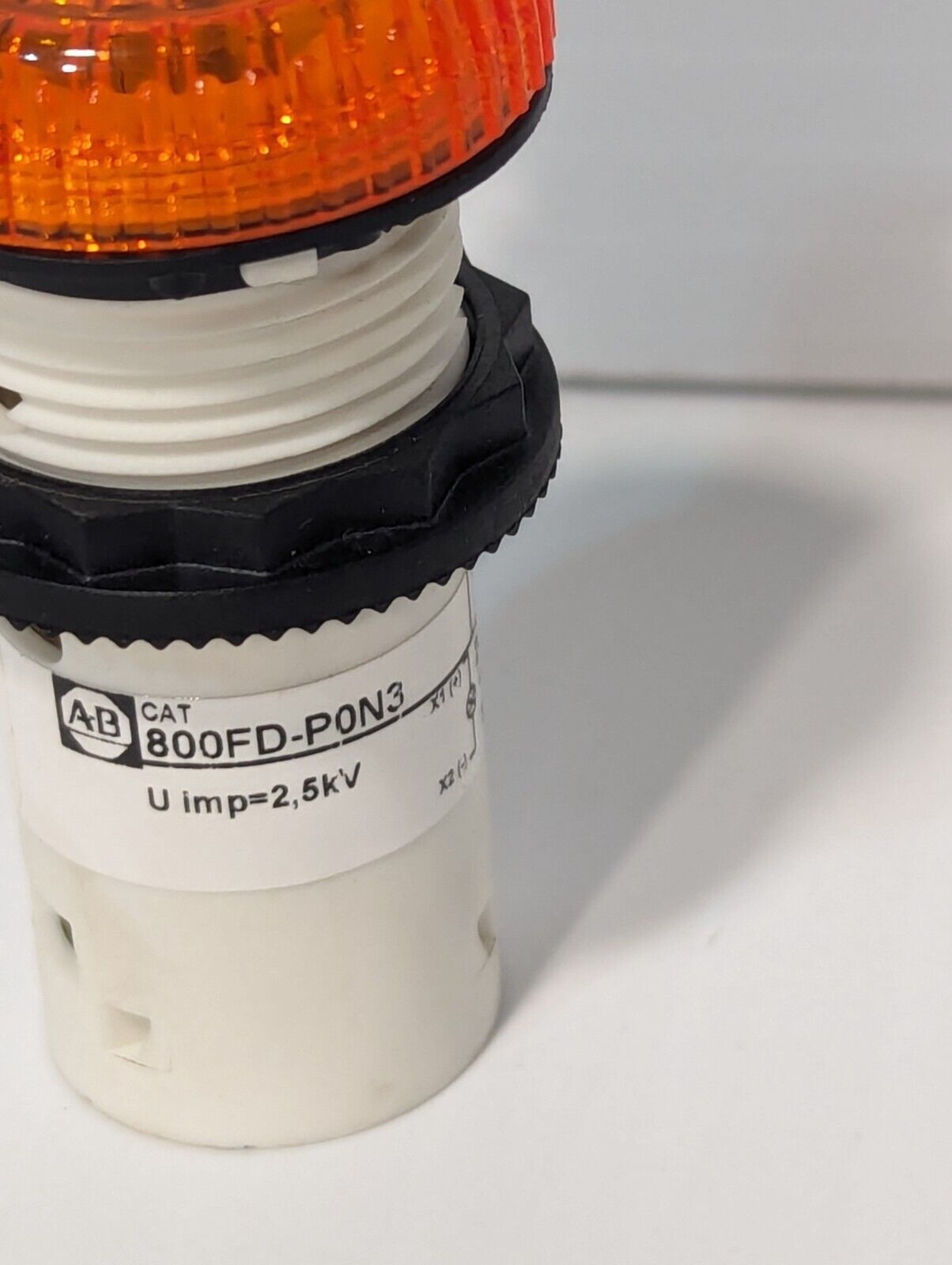 800FD-P0N3 Allen Bradley Flush Led Amber Pilot Light 24 VDC - Free Shipping