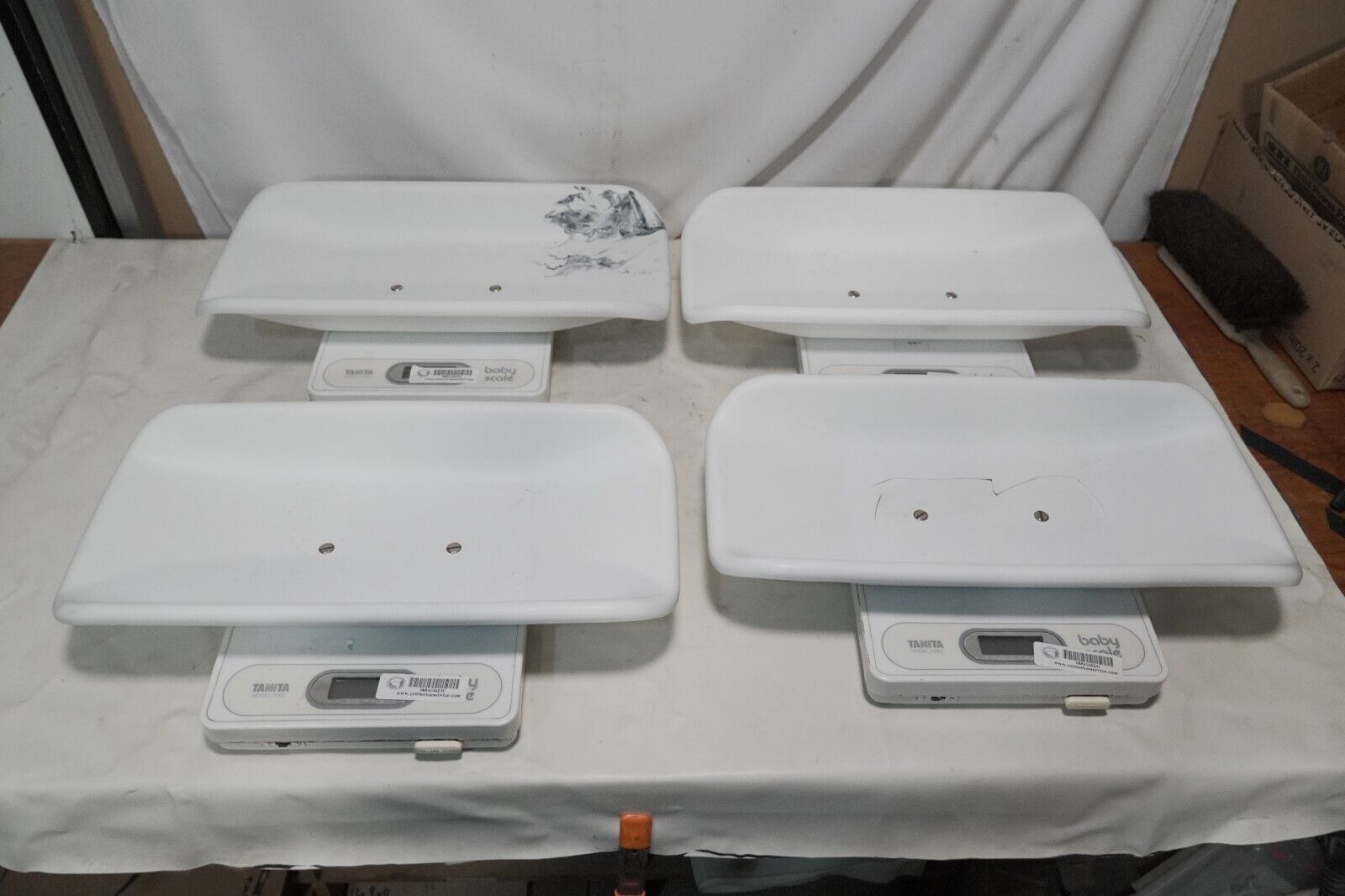 Tanita 1583 digital baby scale 40 lb x 0.5 oz