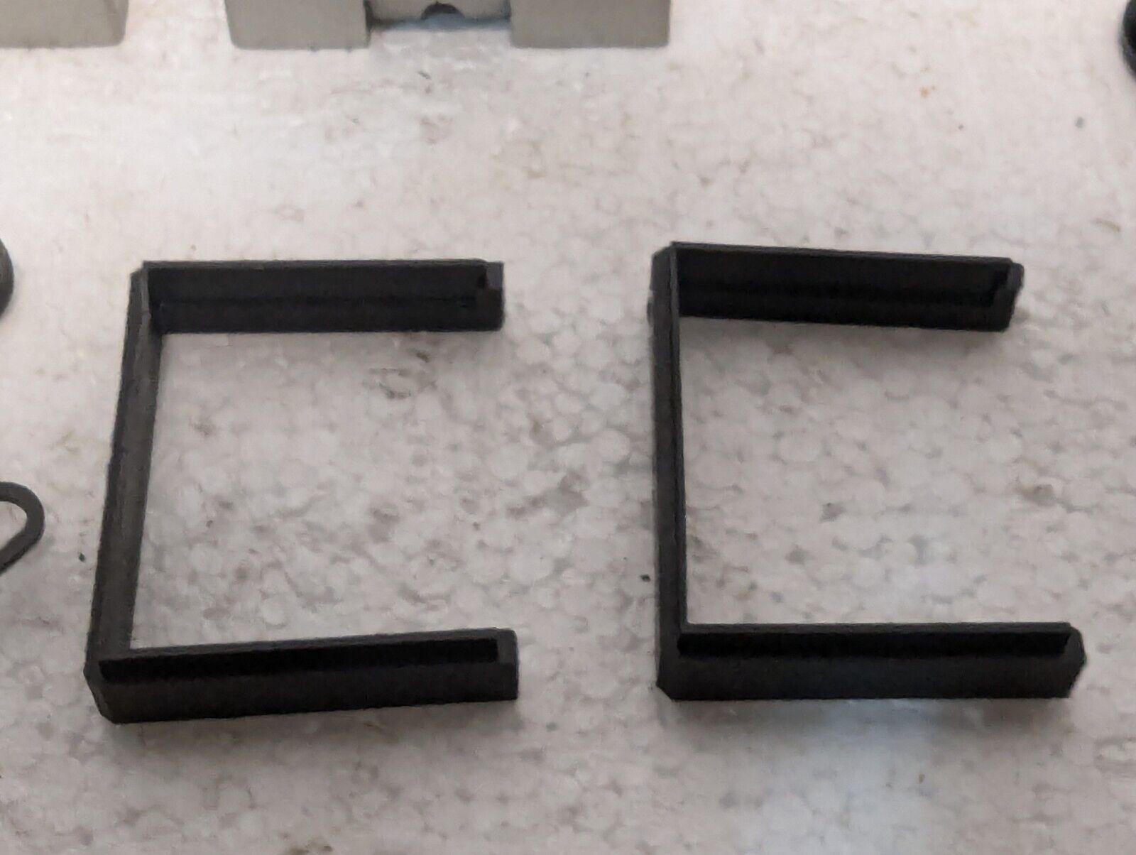 SMC Pneumatics ME202LR Manifold End Plate Kit NVSP4016 - Free Shipping