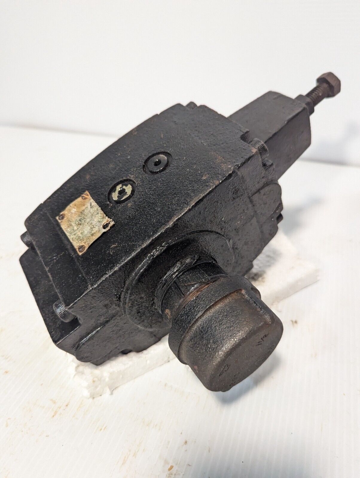 Vickers RT 12 B3 30 pressure control valve, 250-1000PSI range - Free Shipping