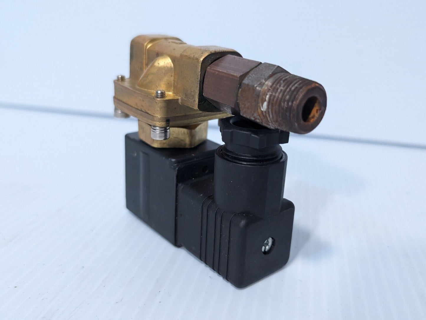 SMC VXD2130-03F-5D1 Solenoid Control Valve - Free Shipping - Free Returns