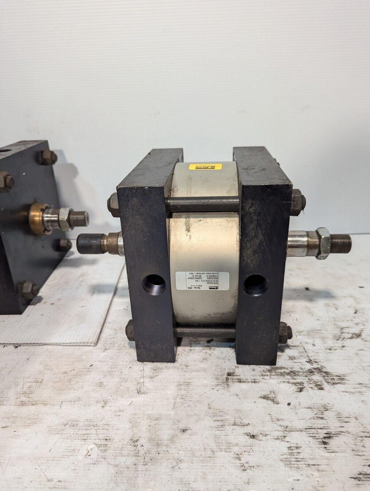 Parker 08.00KF2MAU1414 1.000 Pneumatic Cylinder - Free Shipping