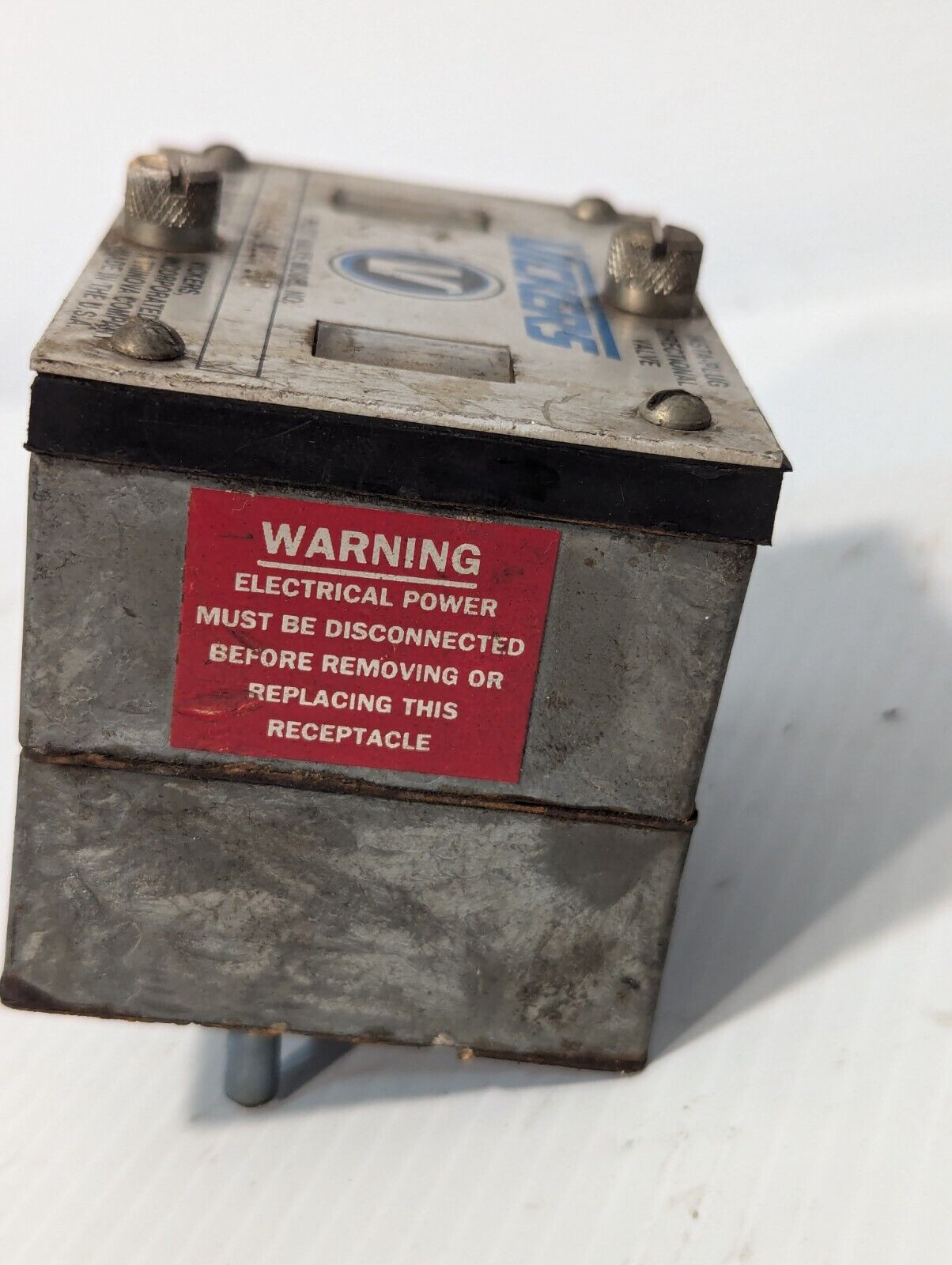 Vickers F3 PBDG494L 012A B60 insta-plug directional valve as pictured