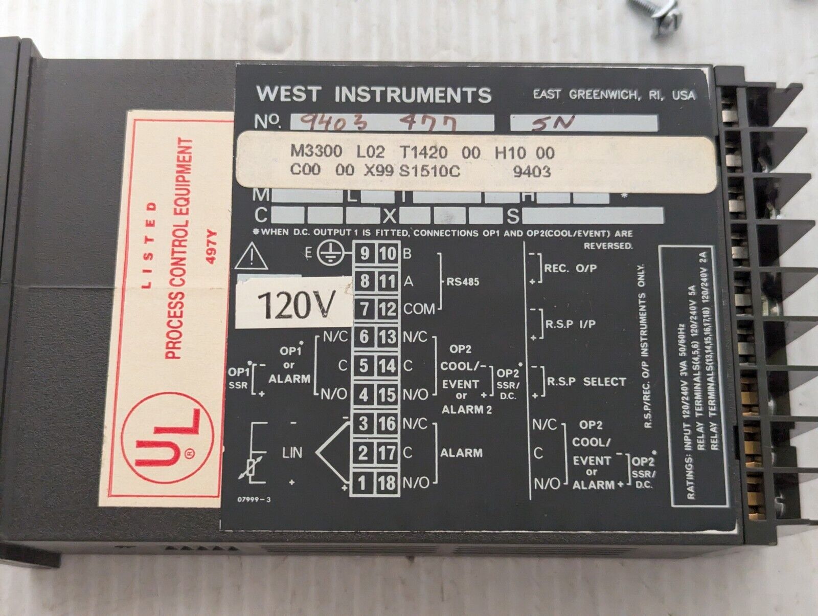 West M3300 L02 T1420 00 H10 Temperature Controller - Free Shipping+Returns