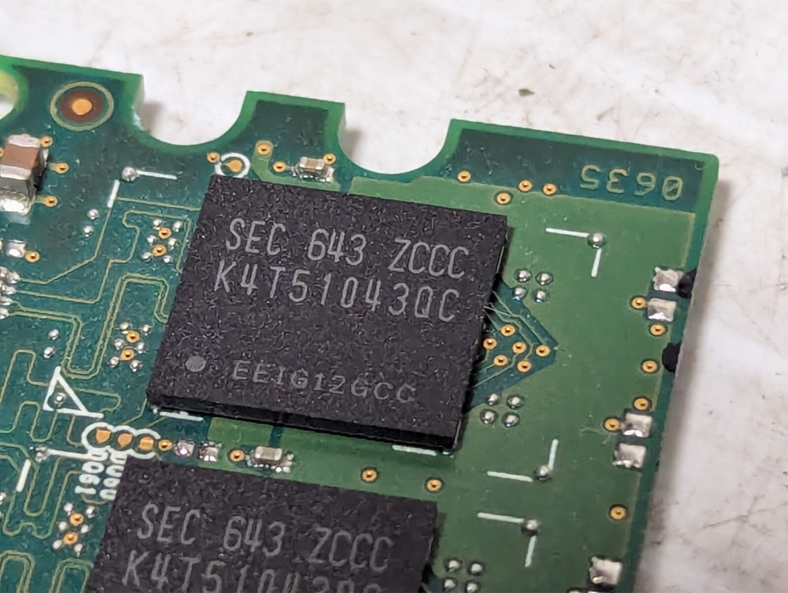 (4) Samsung M393T2950CZ3-CCC 1GB PC2-3200 DDR2-400 Server Memory