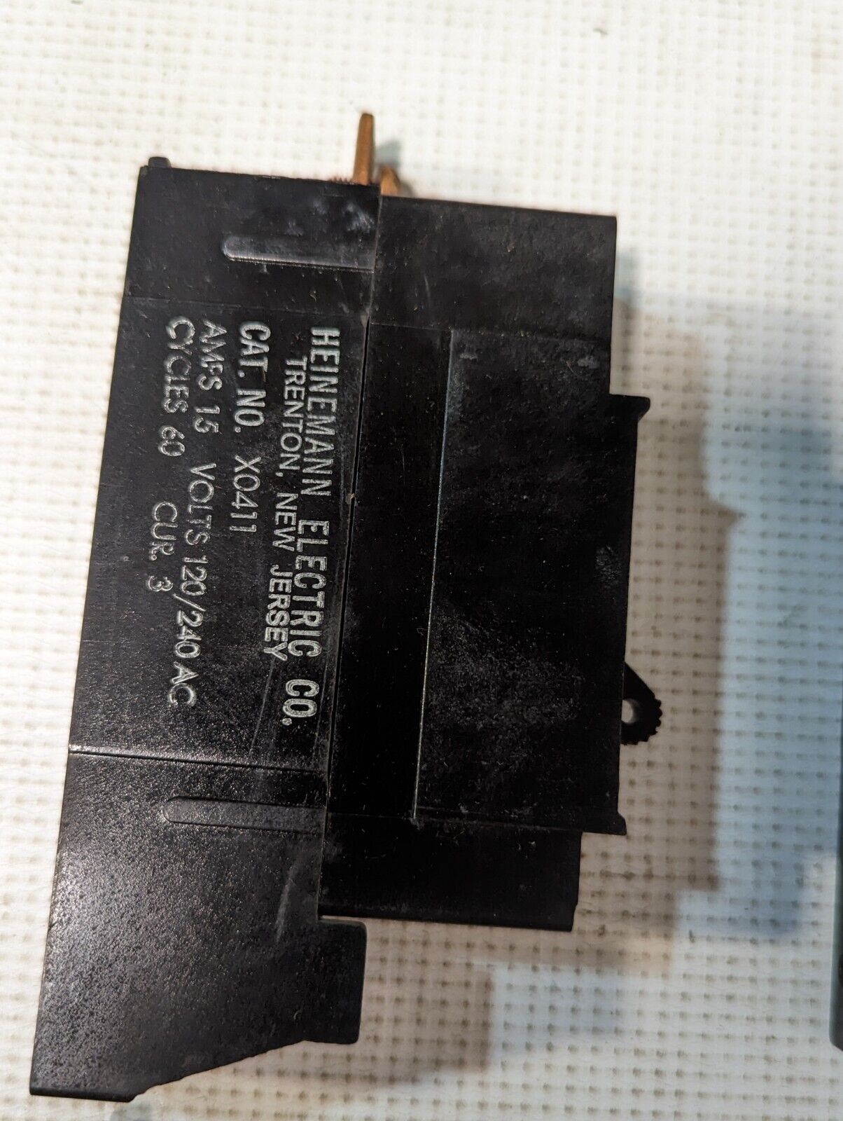Lot of 4 Heinemann X0411 Circuit Breakers, 15A 120/240VAC CUR 3 - Free Shipping