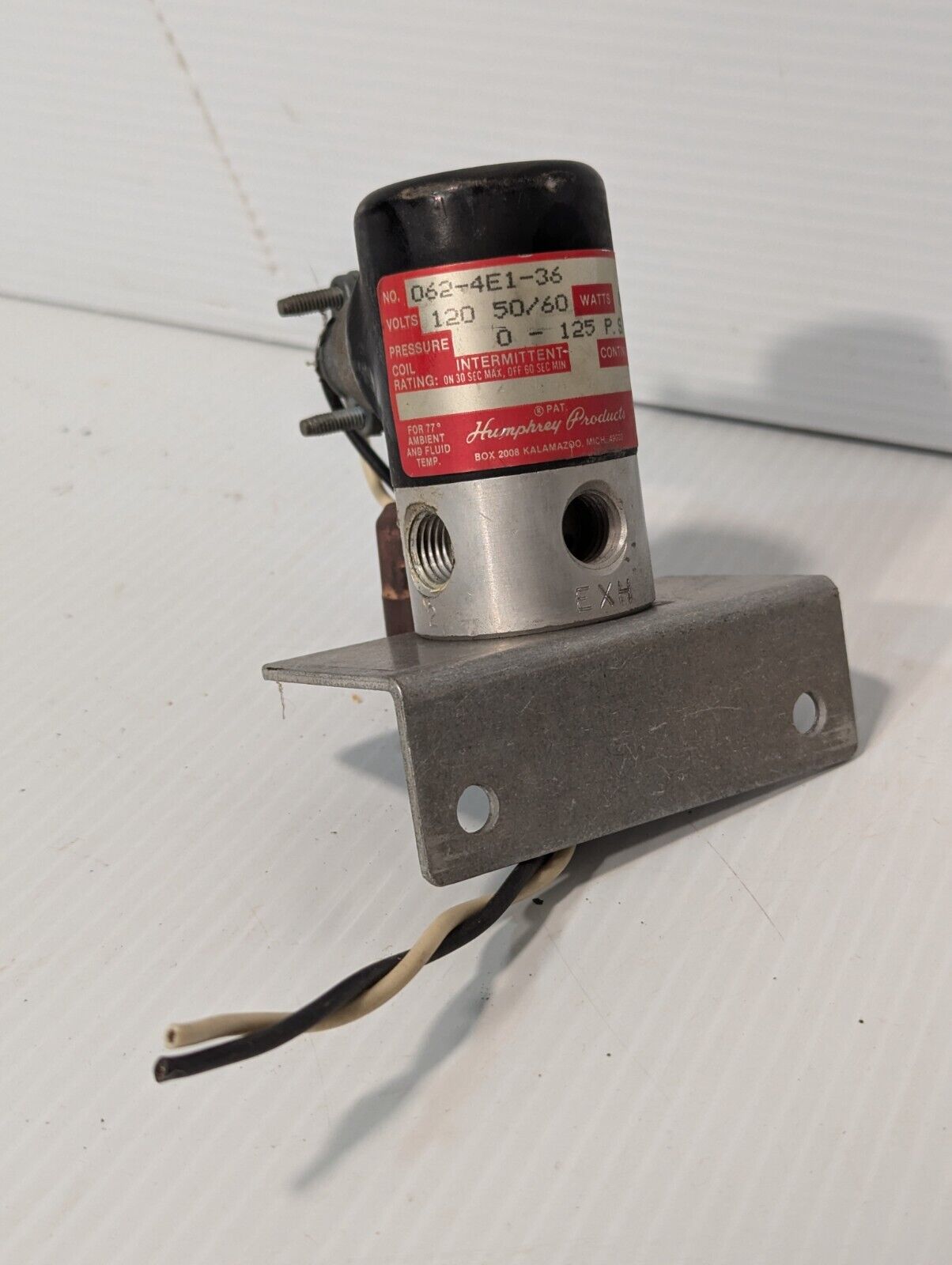 Humphrey 062-4E1-36 Directional Solenoid Valve 24VDC 0-125psi 6.7W - Free Ship
