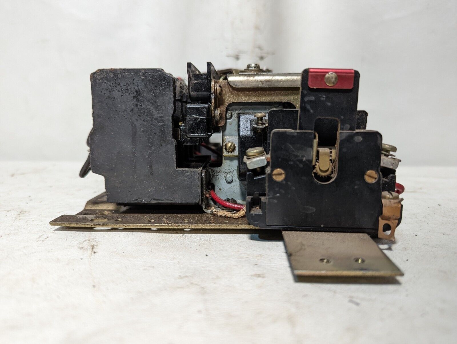 Square D 8736 starter, size 0, 20A open, 5HP for 3 phase, with 550/600VAC coil