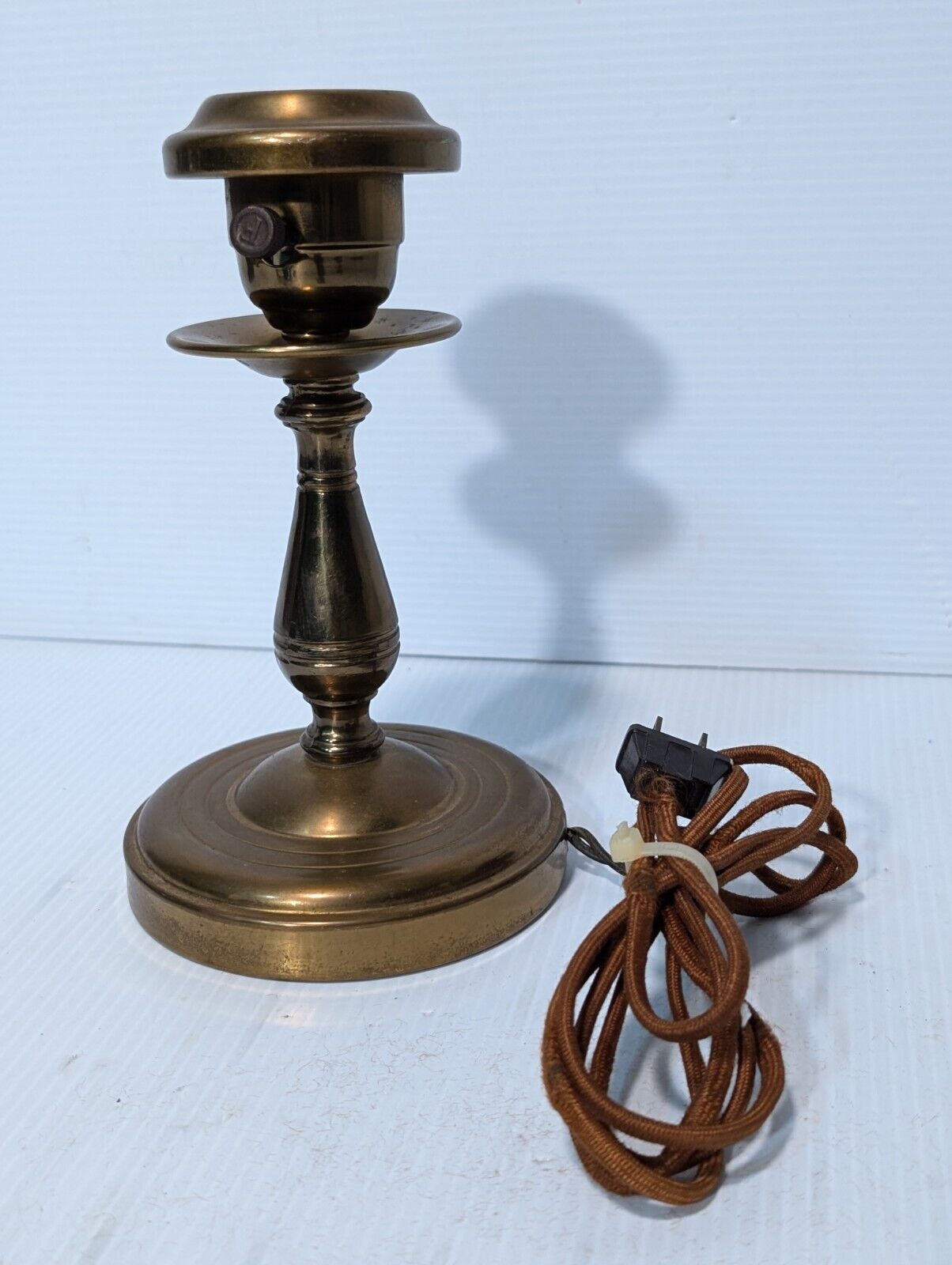 Vintage Mid Century Brass Stiffle Table Lamp 9X5 In - Free Shipping