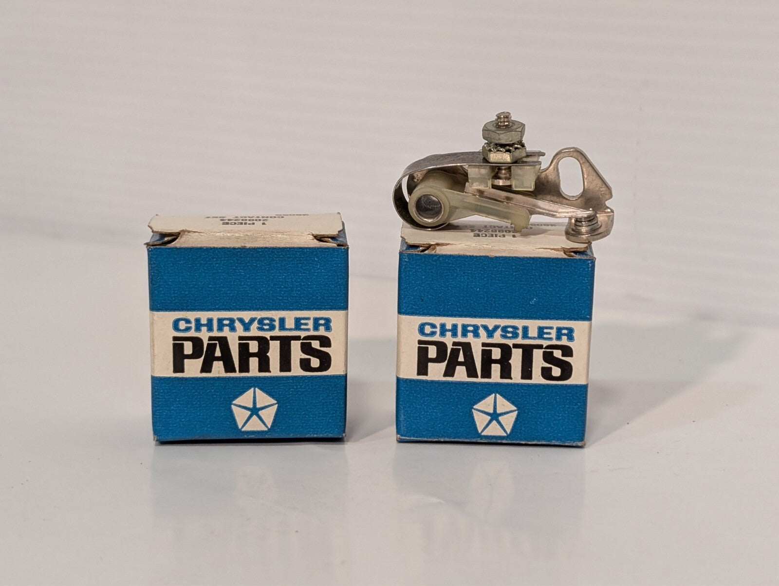 (2) Chrysler (Dodge, Plymouth) 6 Cylinder Distributor Contact Points 2098244