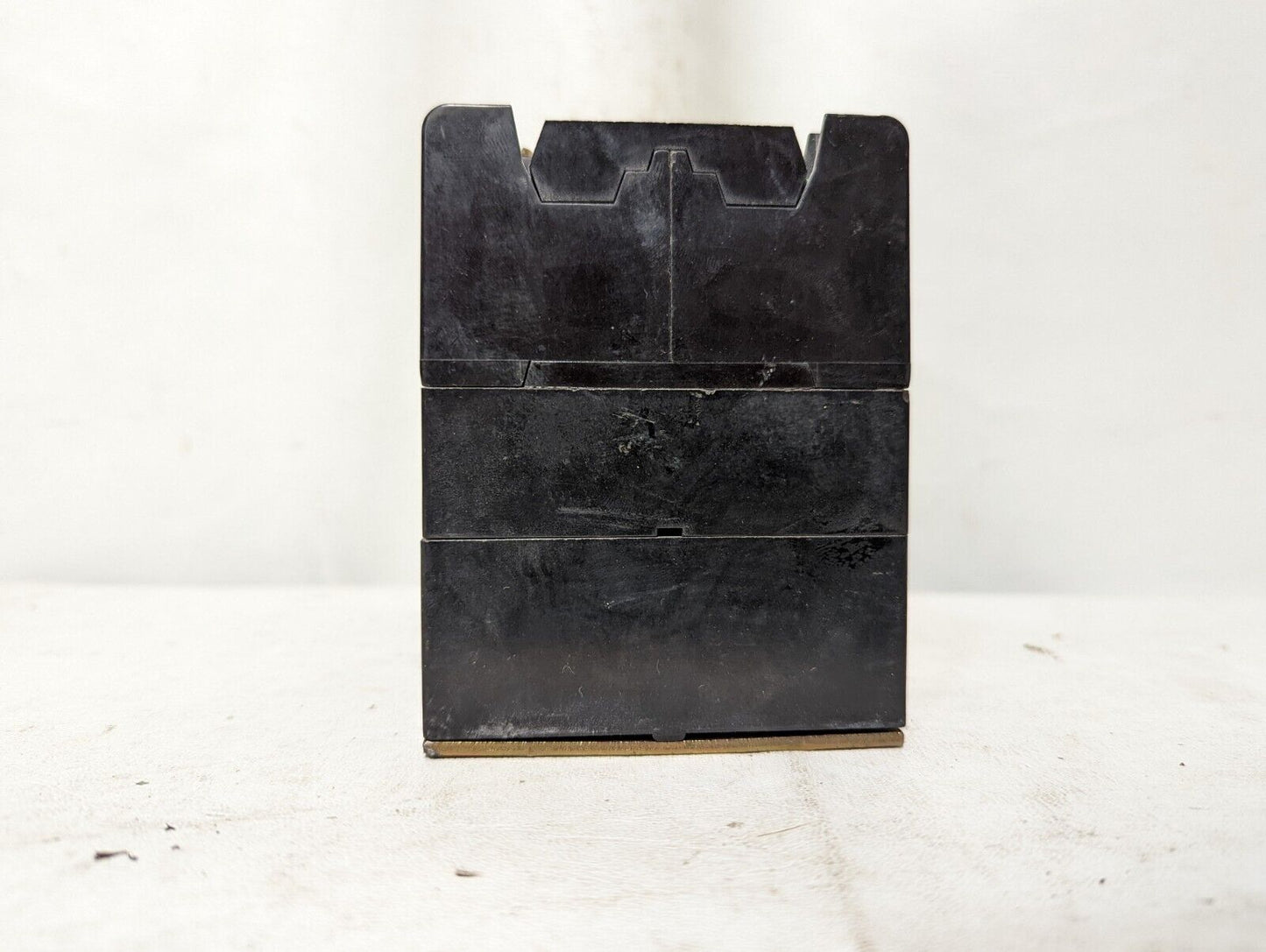 Square D 8501-L020 control relay, type L, 110/120VAC coil