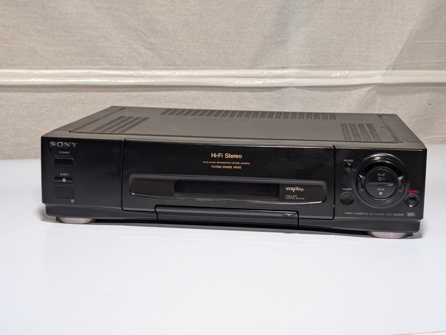 Sony SLV-940HF VCR-Plus Hi-Fi Stereo VHS VCR, Flying Erase Head, No power cord