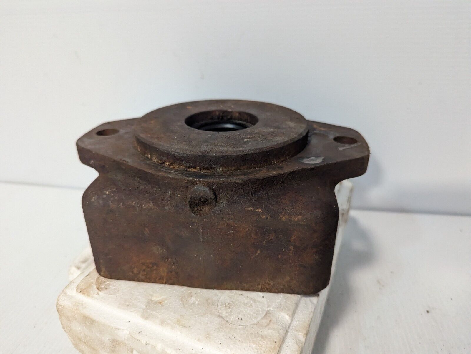 VICKERS 194881 L-2 End Cap \ Adapter for Hydraulic Vane Pump - Free Shipping