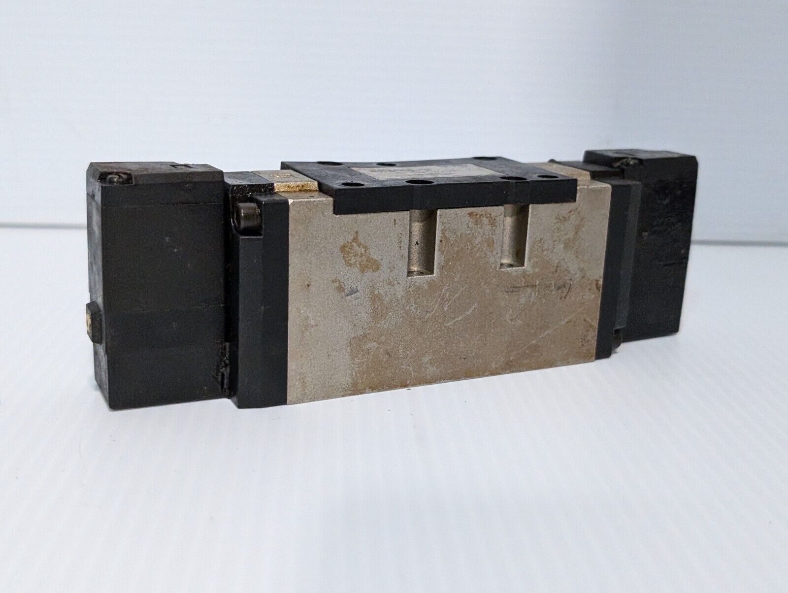 SMC NVFS4200-3F Pneumatic Solenoid Valve Supply Press. 0.1-1 MPa - Free Shipping